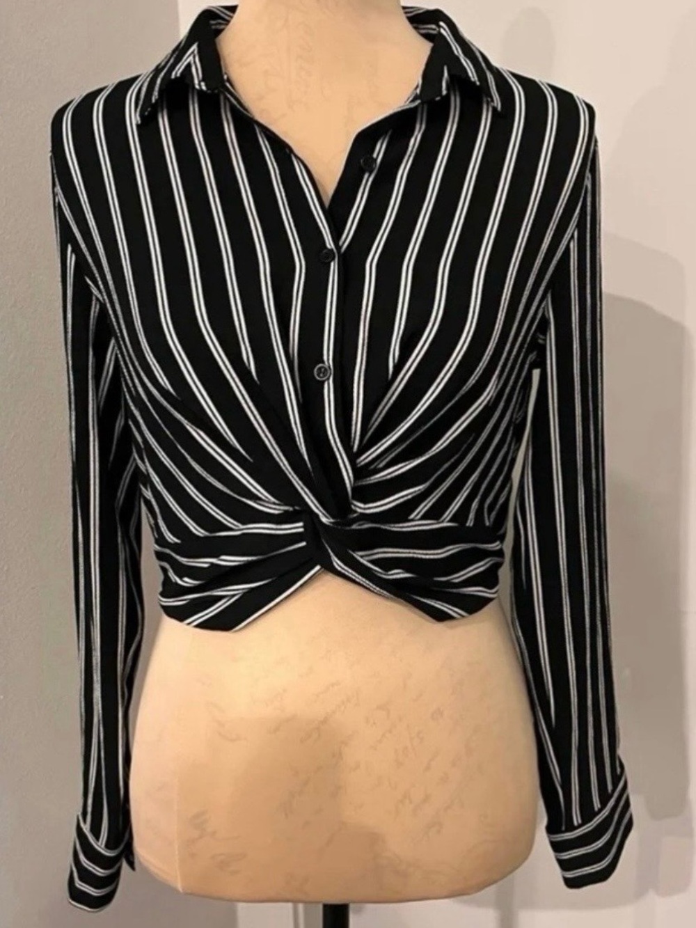 3/$11 Black & White Striped Twist-Front Long Sleeve Crop Top